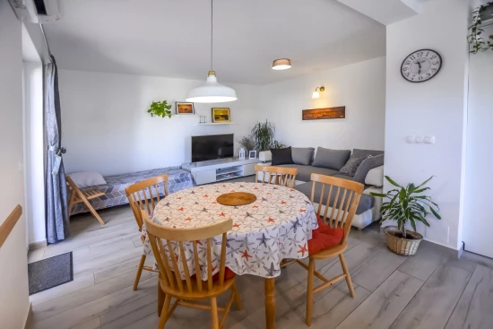 Apartmán Ostrov Iž - Mali Iž OS 10101 N1