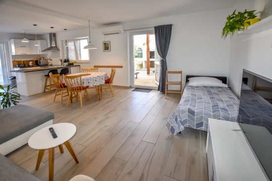 Apartmán Ostrov Iž - Mali Iž OS 10101 N1