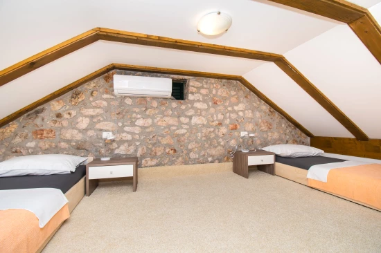 Vila Severní Dalmácie - Kakma DA 8195 N1