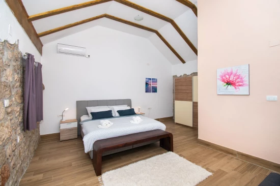 Vila Severní Dalmácie - Kakma DA 8195 N1