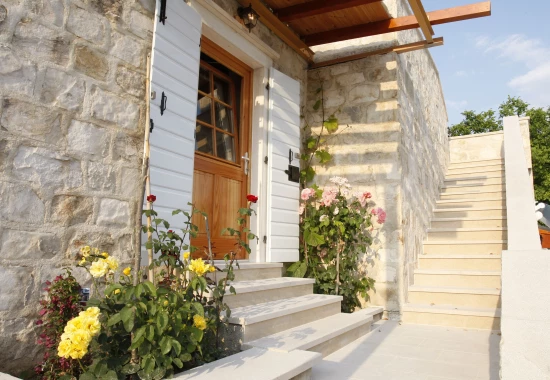 Vila Střední Dalmácie - Jesenice DA 8202 N1