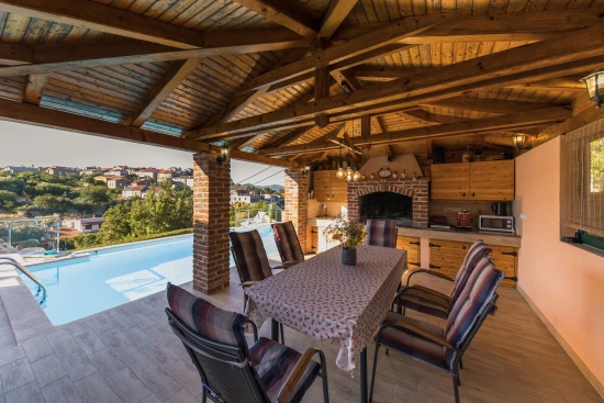 Vila Ostrov Iž - Mali Iž OS 10115 N1