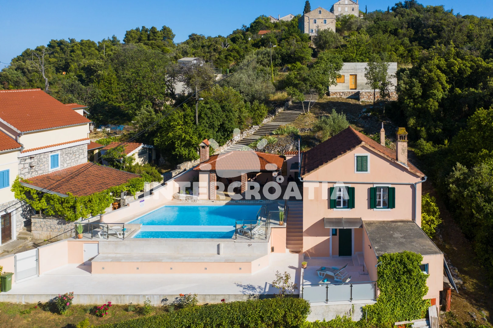 Vila Ostrov Iž - Mali Iž OS 10115 N1