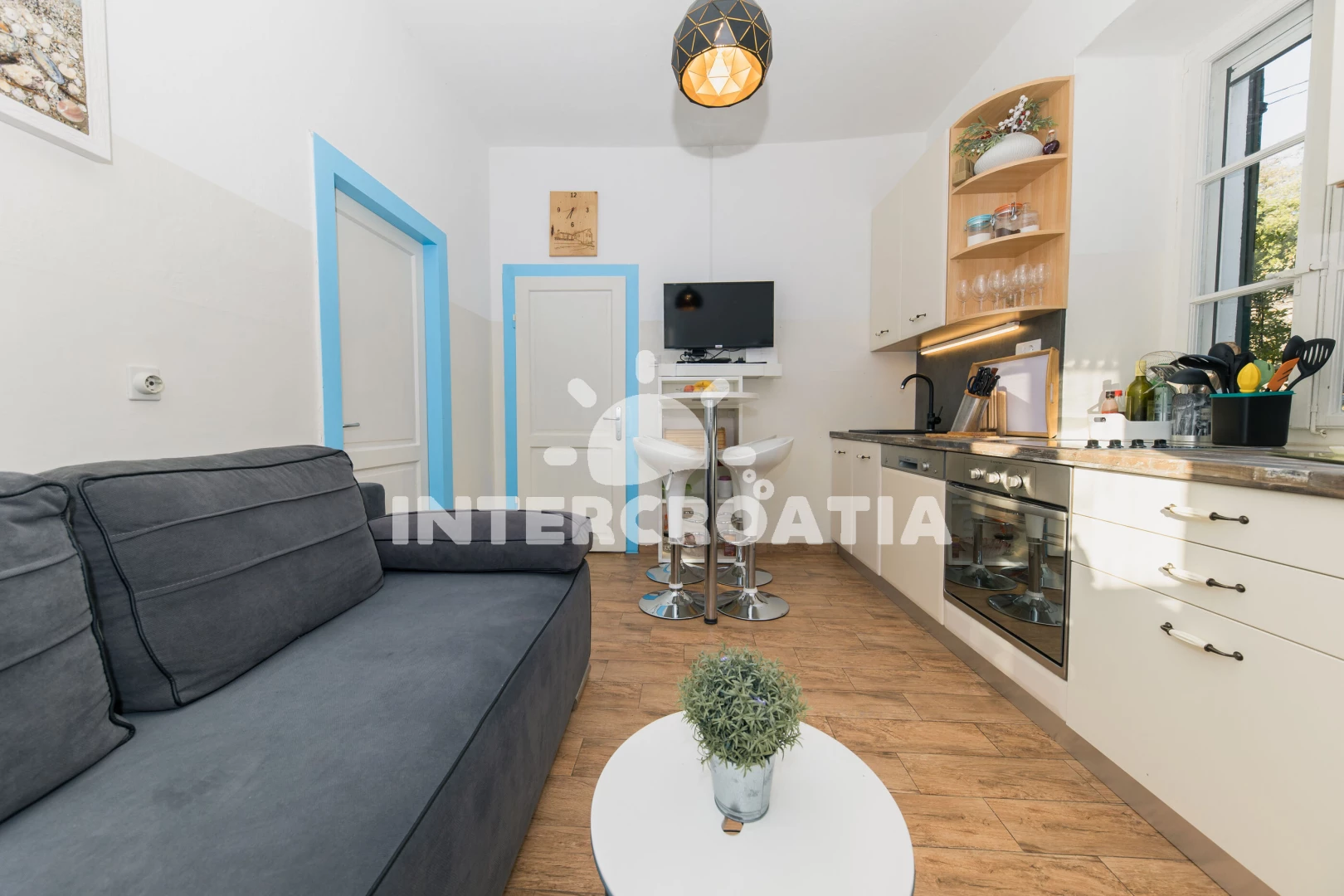 Vila Ostrov Iž - Mali Iž OS 10115 N1