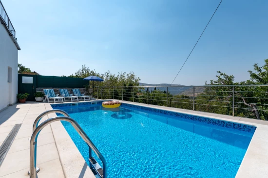 Domek Střední Dalmácie - Žrnovnica DA 8216 N1