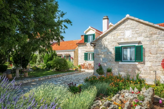 Vila Severní Dalmácie - Drniš (Šibenik) DA 8224 N1