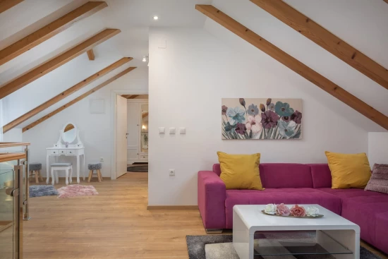 Vila Severní Dalmácie - Drniš (Šibenik) DA 8224 N1