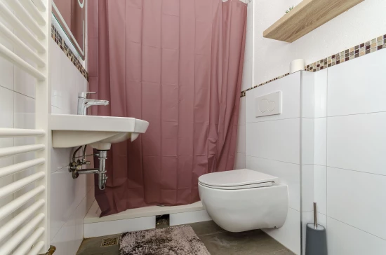 Apartmán Střední Dalmácie - Kaštela DA 8242 N1