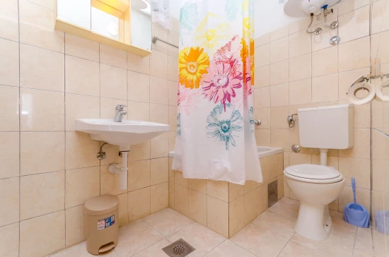 Apartmán Střední Dalmácie - Okrug Gornji DA 8243 N3