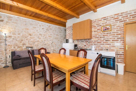 Domek Severní Dalmácie - Lišane Tinjske DA 8253 N1