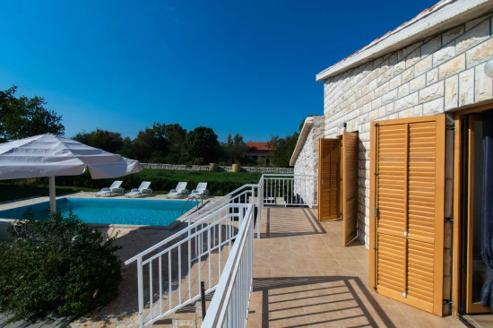 Domek Severní Dalmácie - Lišane Tinjske DA 8254 N1