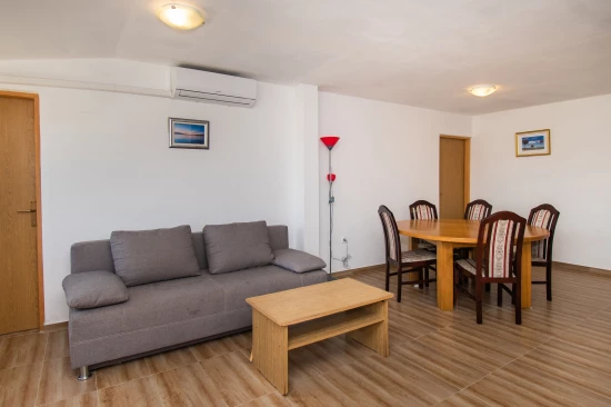 Domek Severní Dalmácie - Lišane Tinjske DA 8254 N1