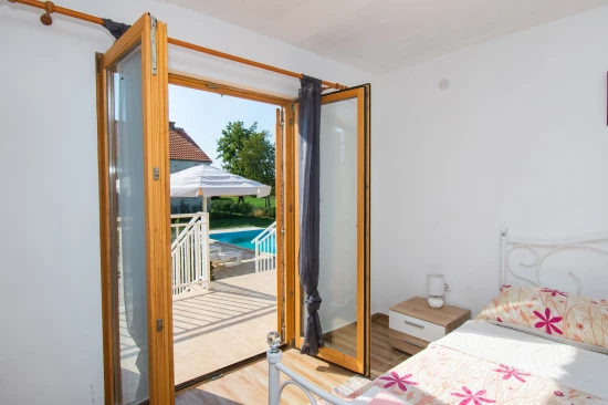 Domek Severní Dalmácie - Lišane Tinjske DA 8254 N1