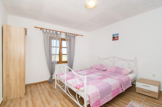 Domek Severní Dalmácie - Lišane Tinjske DA 8254 N1