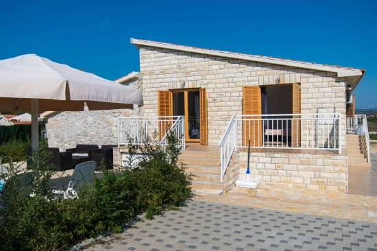 Domek Severní Dalmácie - Lišane Tinjske DA 8256 N1