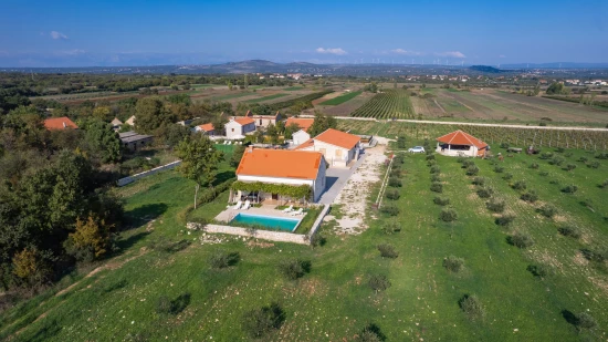 Domek Severní Dalmácie - Lišane Tinjske DA 8257 N1