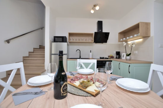 Domek Istrie - Lašići IS 7137 N1