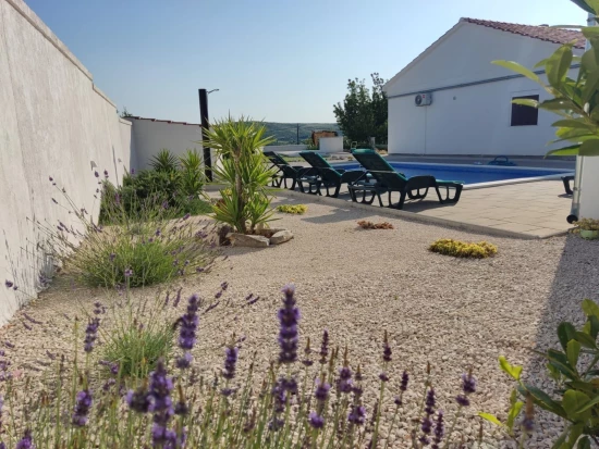 Domek Severní Dalmácie - Bulić DA 8277 N1