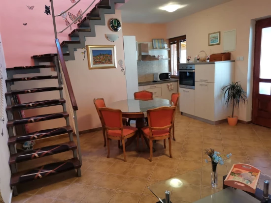 Domek Ostrov Brač - Škrip (Supetar) OS 10170 N1