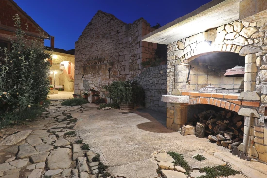 Vila Severní Dalmácie - Nadin DA 8285 N1