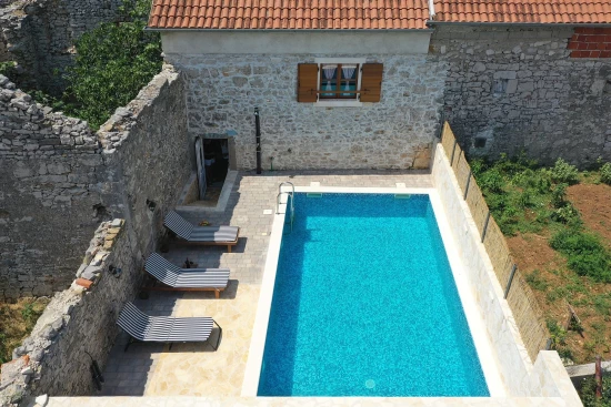 Vila Severní Dalmácie - Nadin DA 8285 N1