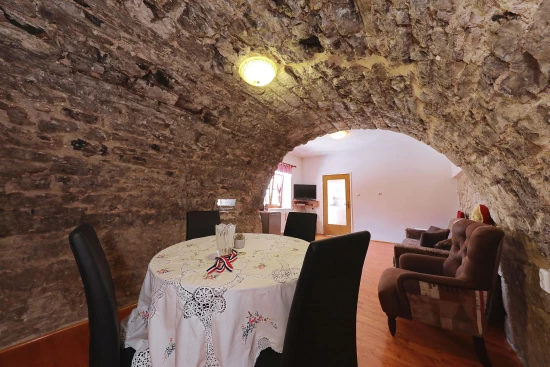 Vila Severní Dalmácie - Nadin DA 8285 N1