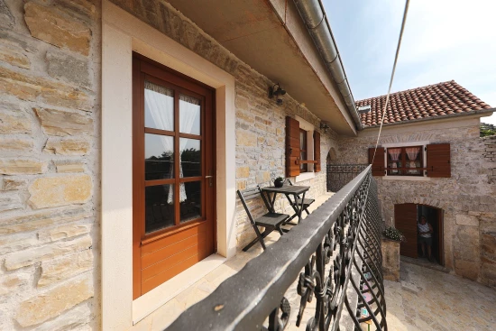 Vila Severní Dalmácie - Nadin DA 8285 N1