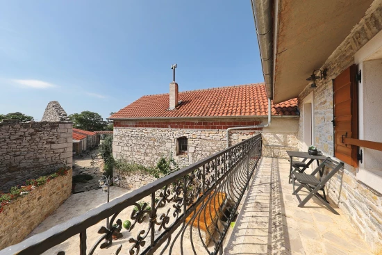 Vila Severní Dalmácie - Nadin DA 8285 N1