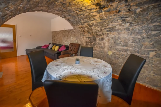 Vila Severní Dalmácie - Nadin DA 8285 N1