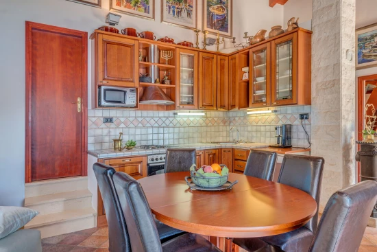 Domek Ostrov Šolta - Nečujam OS 10172 N1