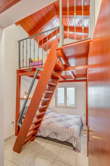 Domek Ostrov Šolta - Nečujam OS 10172 N1