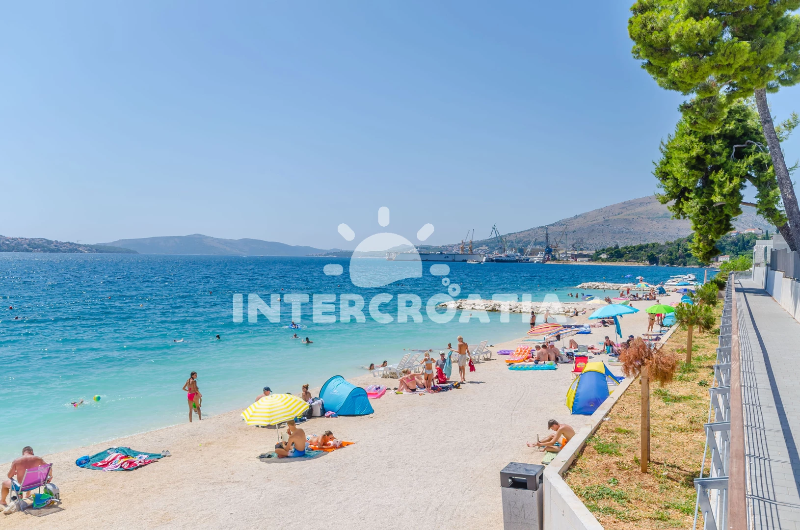 Apartmán Střední Dalmácie - Trogir DA 8287 N1