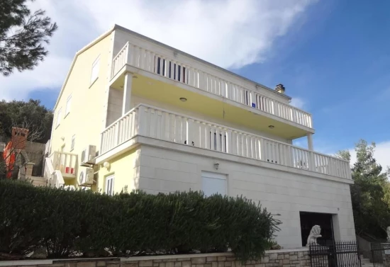 Apartmán Střední Dalmácie - Blato DA 8288 N1