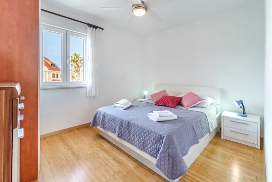 Apartmán Ostrov Brač - Milna (Hvar) OS 10178 N1