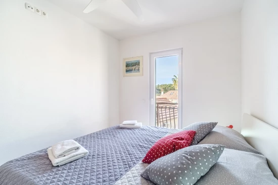 Apartmán Ostrov Brač - Milna (Hvar) OS 10178 N1