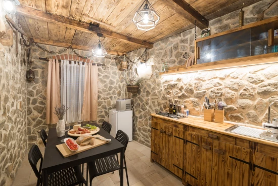 Vila Severní Dalmácie - Radovin (Ražanac) DA 8299 N1