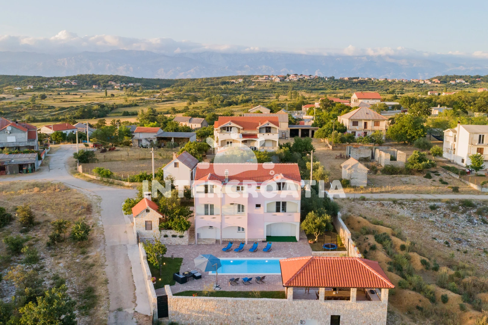 Vila Severní Dalmácie - Radovin (Ražanac) DA 8299 N1