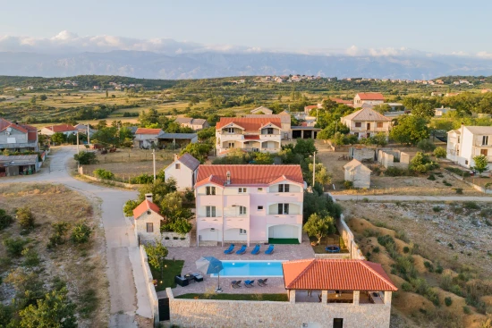 Vila Severní Dalmácie - Radovin (Ražanac) DA 8299 N1