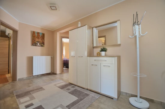 Vila Istrie - Nedešćina (Labin) IS 7143 N1