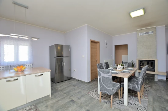 Vila Istrie - Nedešćina (Labin) IS 7143 N1