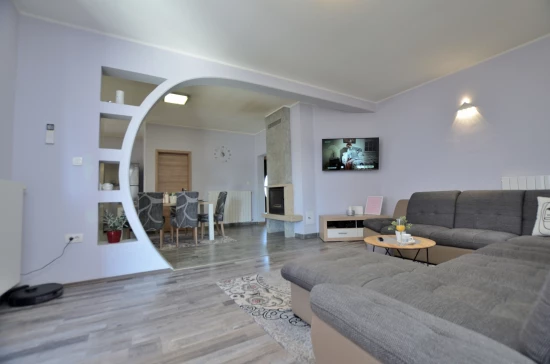 Vila Istrie - Nedešćina (Labin) IS 7143 N1