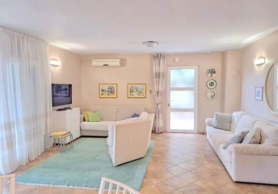 Apartmán Ostrov Brač - Milna (Hvar) OS 10186 N2