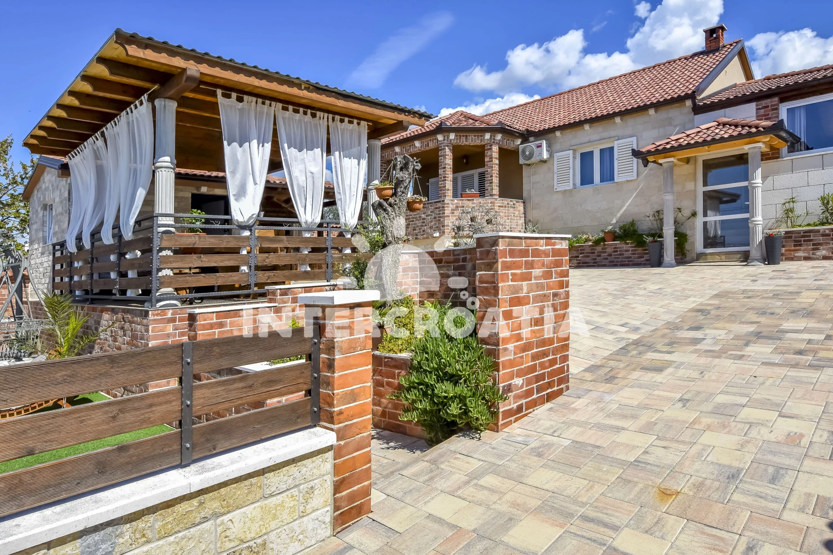 Vila Střední Dalmácie - Polača DA 8305 N1