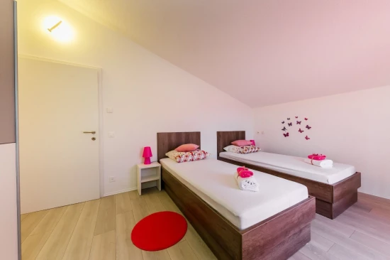 Domek Střední Dalmácie - Lećevica DA 8306 N1