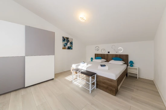 Domek Střední Dalmácie - Lećevica DA 8306 N1