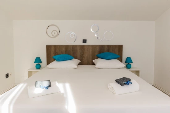 Domek Střední Dalmácie - Lećevica DA 8306 N1