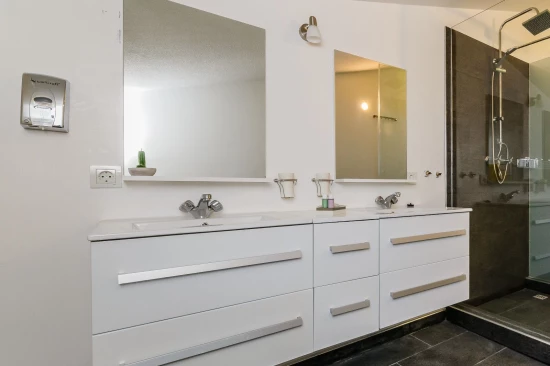 Domek Střední Dalmácie - Lećevica DA 8306 N1