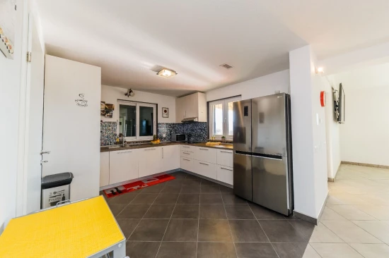 Domek Střední Dalmácie - Lećevica DA 8306 N1