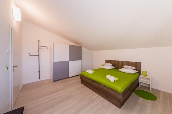 Domek Střední Dalmácie - Lećevica DA 8306 N1