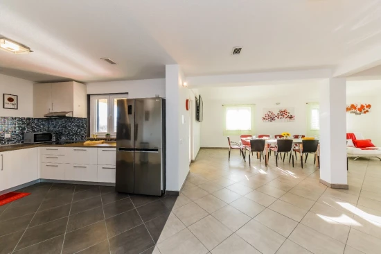 Domek Střední Dalmácie - Lećevica DA 8306 N1